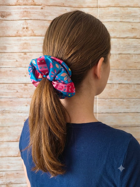 Maxi Scrunchie Corazón Florido